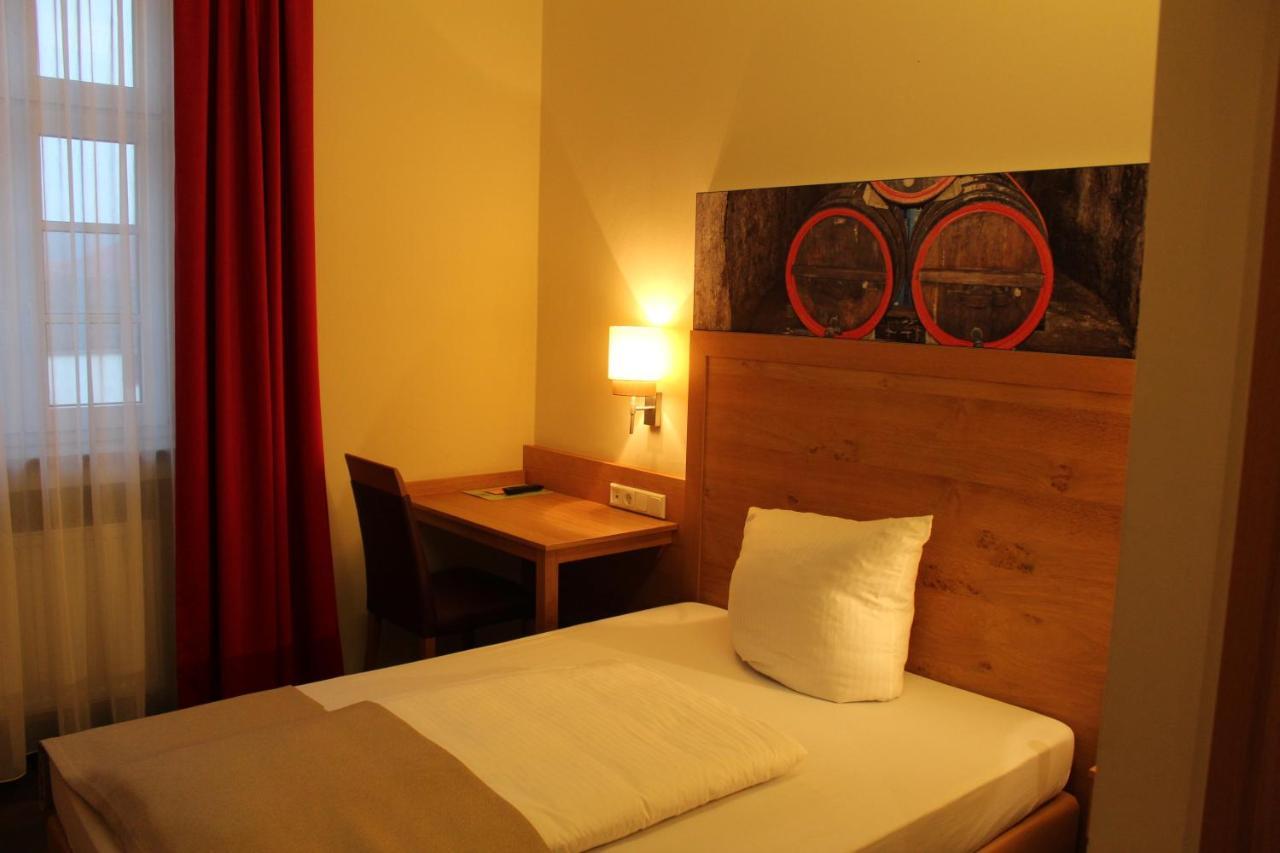 Hotel Brauereigasthof Amberger Kosching Eksteriør billede